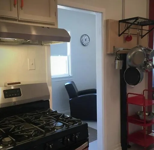 203 Clarkdale